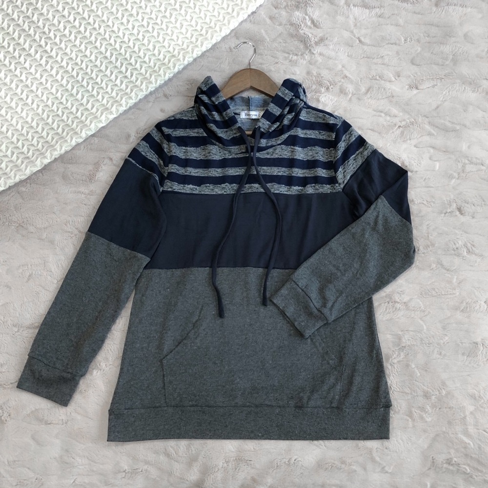 NWT Berryou Navy Blue Stripe Color Block Drawstring Pullover Hoodie Large